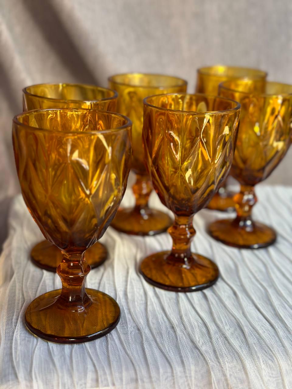 Набір келихів для вина TS Kitchen HP034A з товстого скла гранованих фігурних 6 шт. по 200 мл Бурштиновий (HP034A ) - фото 3 Набір келихів для вина TS Kitchen HP034A з товстого скла гранованих фігурних 6 шт. по 200 мл Бурштиновий (HP034A ) - фото 3