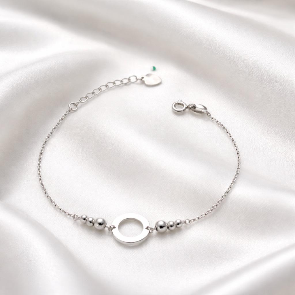 Браслет срібний з круглим центральним елементом та декоративними кульками на тонкому ланцюжку р. 17-20 см