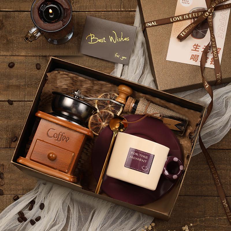 Сервиз для кофе Lesko A3 кофемолка/чашка с блюдцем/ложка/банка для кофе в подарочной упаковке Burgundy (2490529096) - фото 5 Сервиз для кофе Lesko A3 кофемолка/чашка с блюдцем/ложка/банка для кофе в подарочной упаковке Burgundy (2490529096) - фото 5