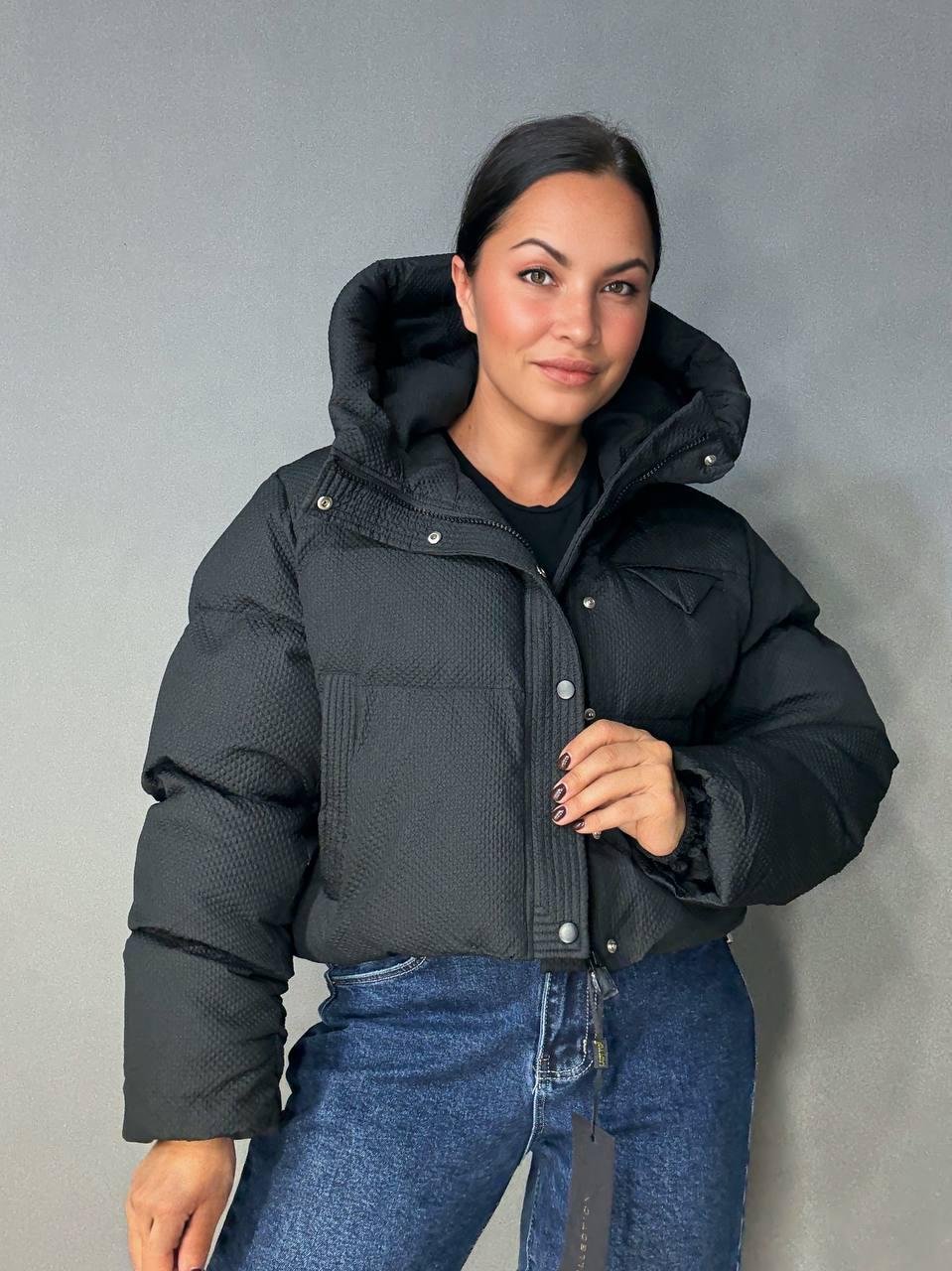 Куртка женская LADY YEP 10039 вафельная пуффер оверсайз с капюшоном р. 42 Черный (4887) - фото 1 Куртка женская LADY YEP 10039 вафельная пуффер оверсайз с капюшоном р. 42 Черный (4887) - фото 1