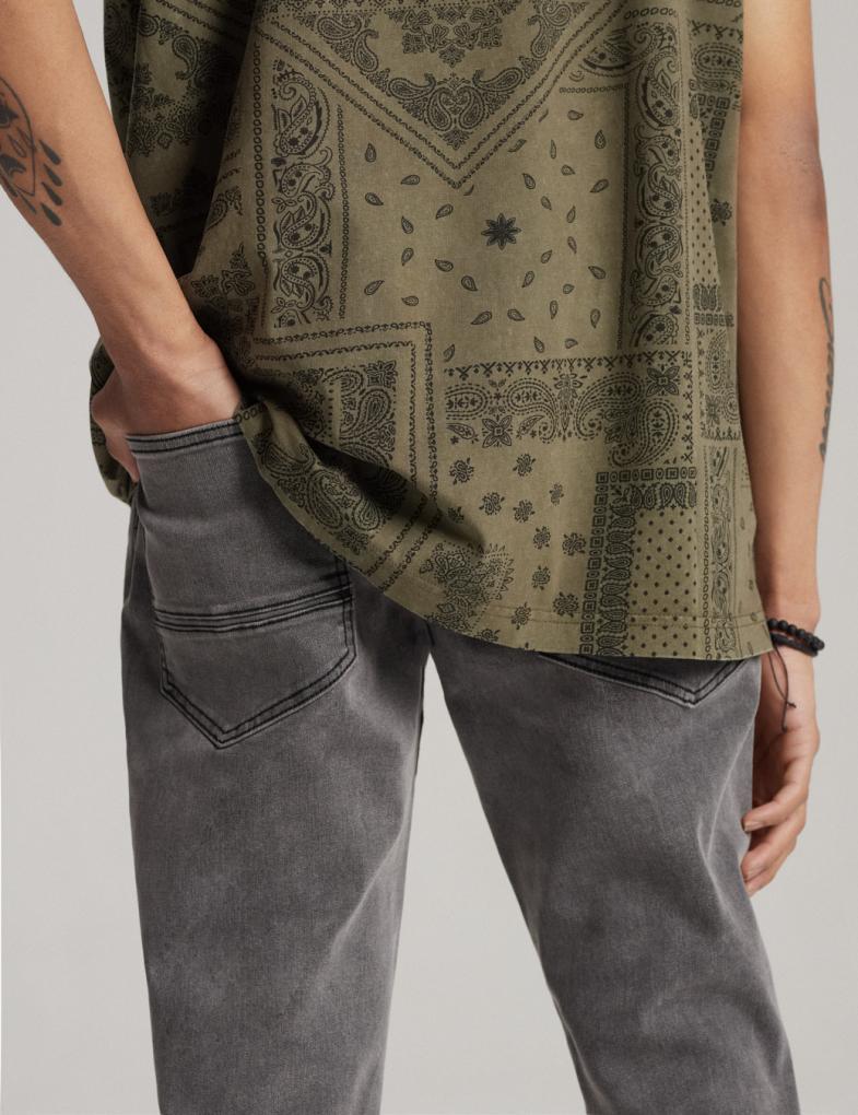 Джинси чоловічі Diverse RADIAN 232 р. 33/32 Світло-сірий (5902598824318) - фото 8