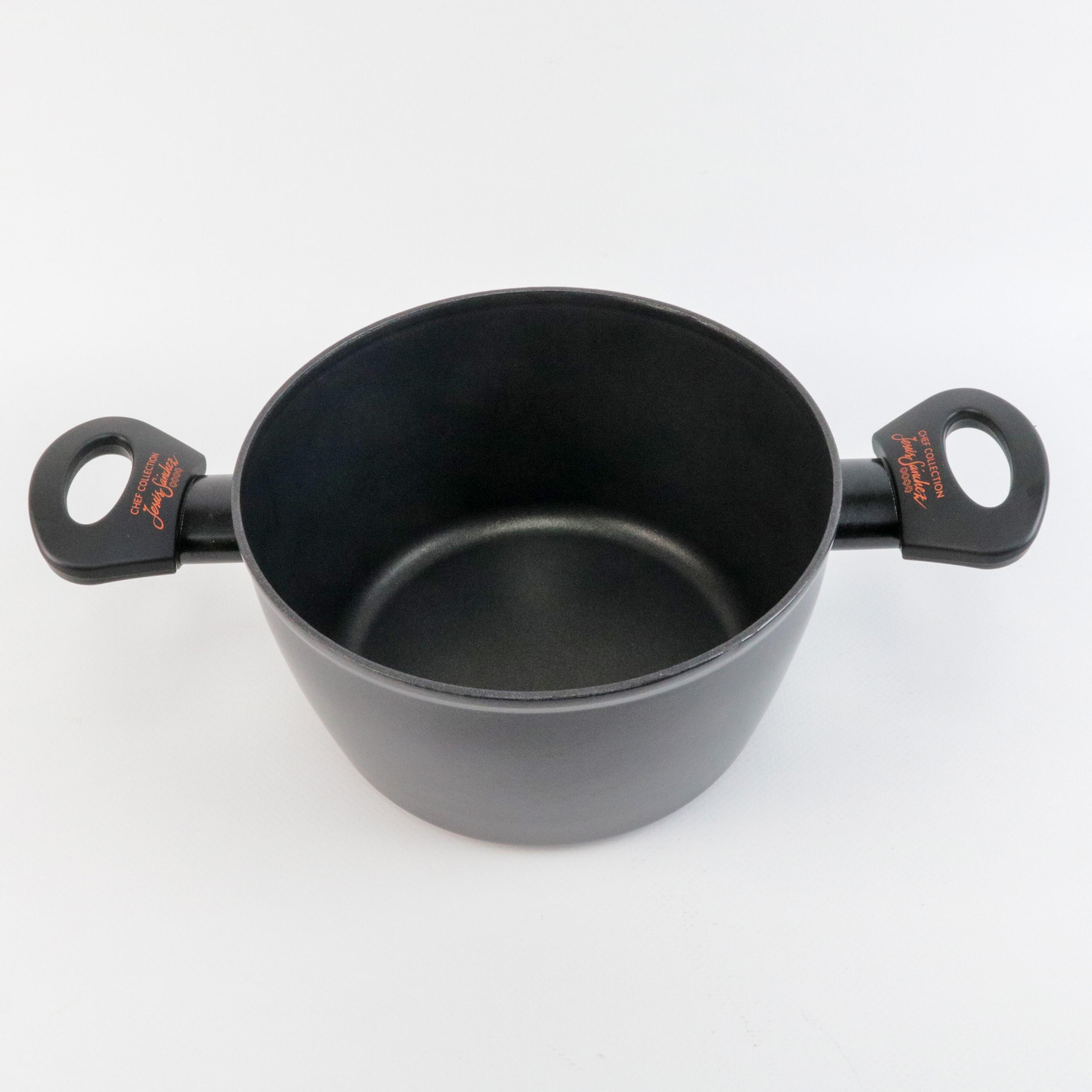 Каструля з кришкою Vitrinor CHEF COLLECTION з антипригарним покриттям 20 см 2,8 л (2112160) - фото 3 Каструля з кришкою Vitrinor CHEF COLLECTION з антипригарним покриттям 20 см 2,8 л (2112160) - фото 3