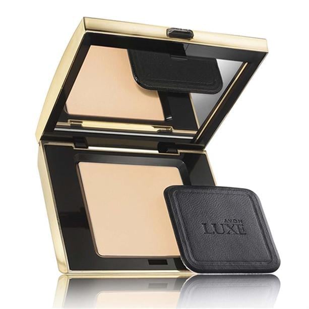Пудра матирующая компактная Avon Luxe Light Medium Silk 10 г (AV60217) Пудра матирующая компактная Avon Luxe Light Medium Silk 10 г (AV60217)