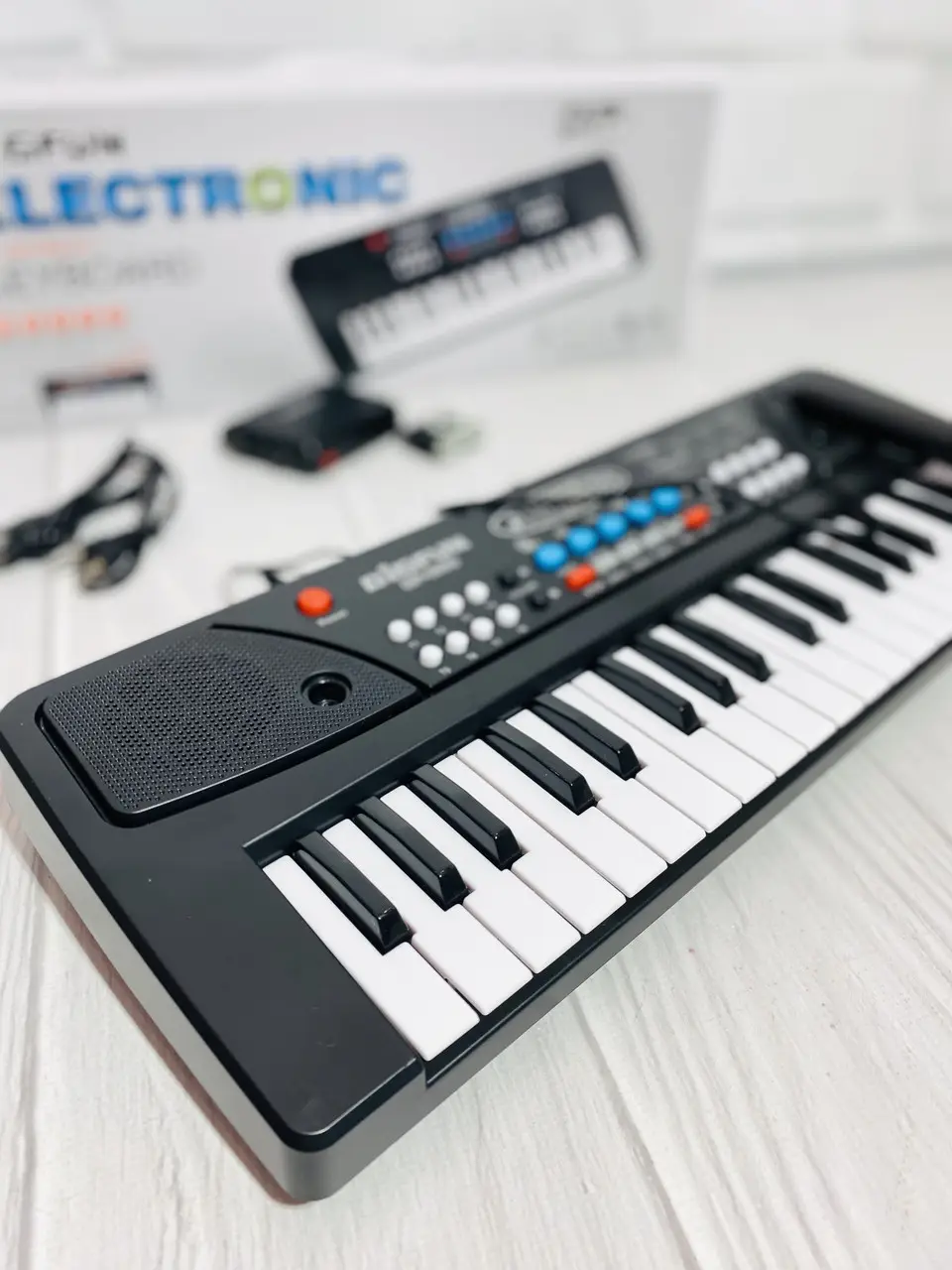 Синтезатор с микрофоном и плеером 220V Черный (430black) - фото 3 Синтезатор с микрофоном и плеером 220V Черный (430black) - фото 3