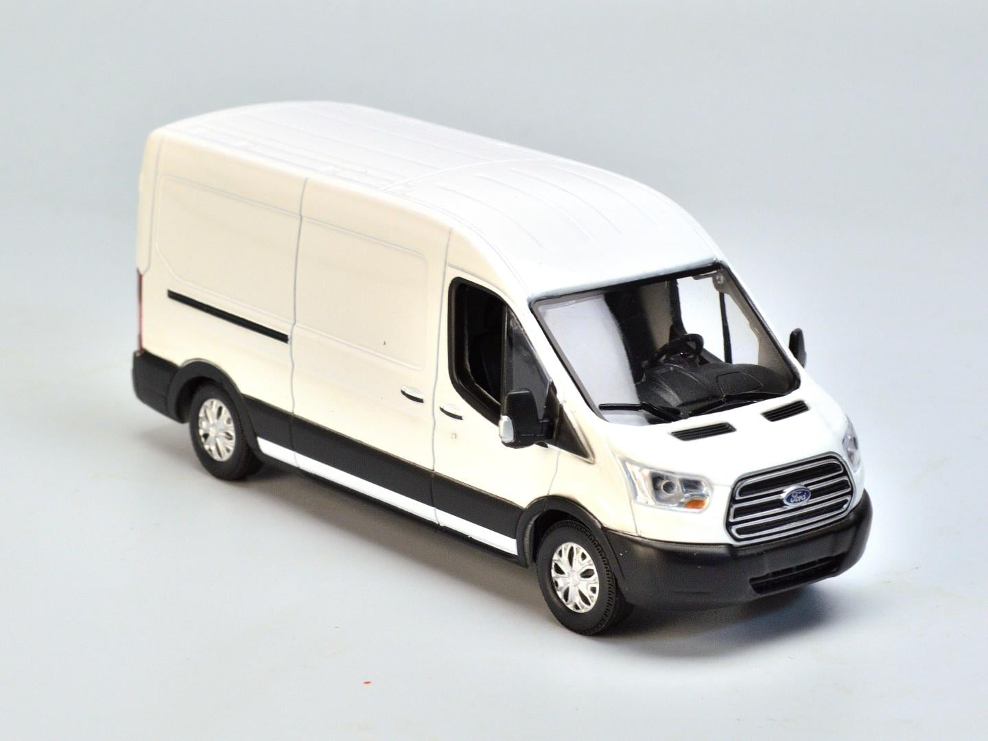 Модель автомобіля Greenlight Ford Transit LWB High Roof 1:43 Білий (136)