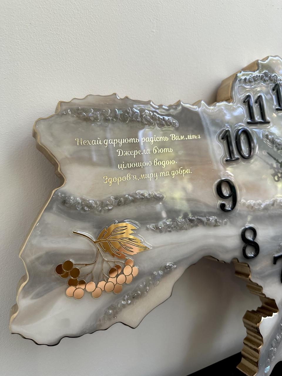 Годинник настінний з епоксидної смоли Карта України 50x34 см - фото 2 Годинник настінний з епоксидної смоли Карта України 50x34 см - фото 2