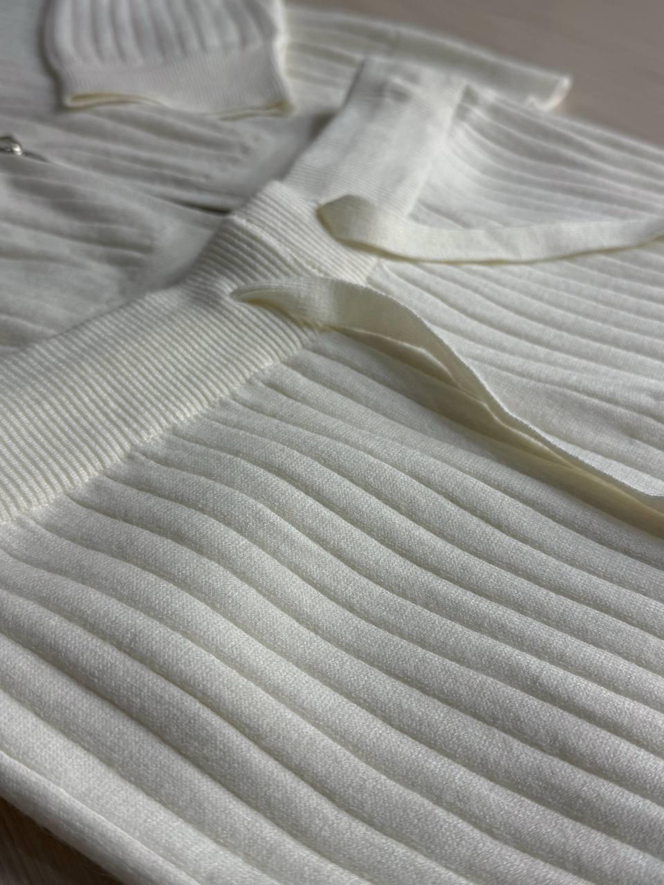 Костюм женский Joy One 376 вязаный в рубчик с кофтой на молнии и брюками палаццо OS Молочный (5601) - фото 4 Костюм женский Joy One 376 вязаный в рубчик с кофтой на молнии и брюками палаццо OS Молочный (5601) - фото 4