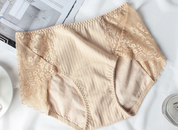 Трусики непромокаемые менструальные в рубчик с кружевными вставками 2XL Бежевый