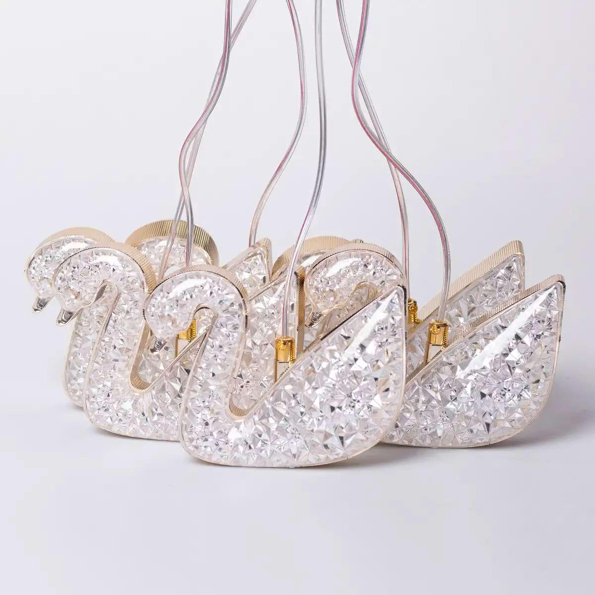 Гирлянда-штора с фигурками Сваровски 6 ламп 3 м Теплый желтый свет (5300) - фото 1 Гирлянда-штора с фигурками Сваровски 6 ламп 3 м Теплый желтый свет (5300) - фото 1