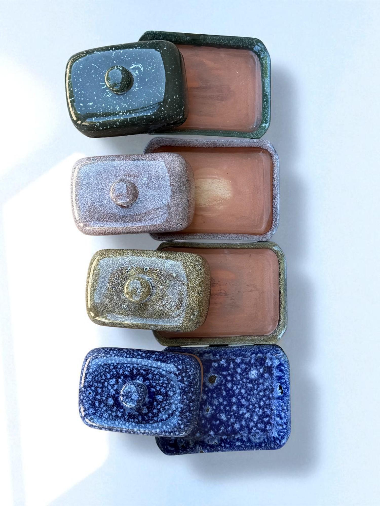 Набор масленок для сливочного масла с крышкой 4 шт. (28833544) - фото 17 Набор масленок для сливочного масла с крышкой 4 шт. (28833544) - фото 17