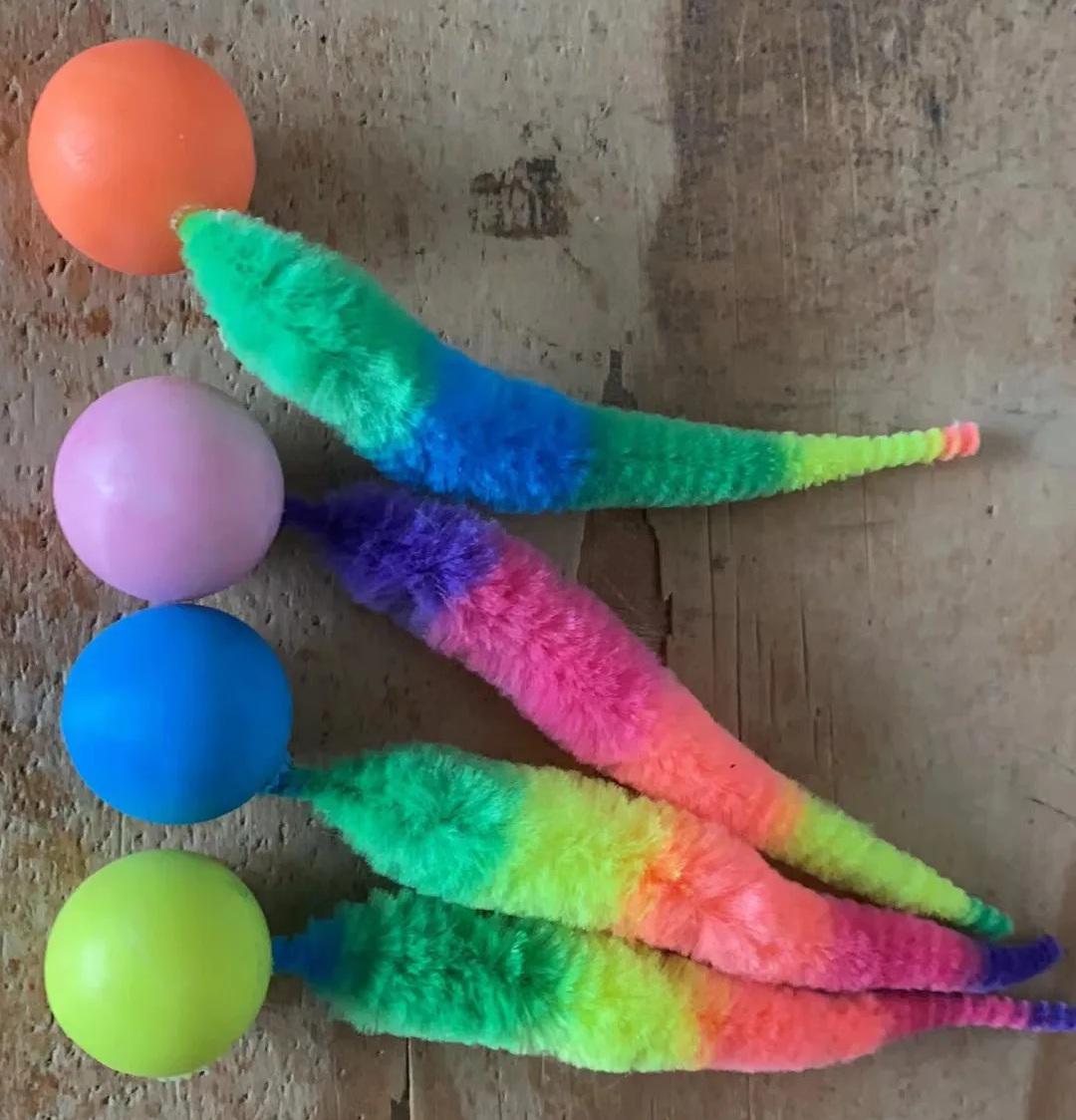 Іграшка для кота м'яч з хвостом Різнокольоровий (CTBTRNBW01) - фото 8 Іграшка для кота м'яч з хвостом Різнокольоровий (CTBTRNBW01) - фото 8