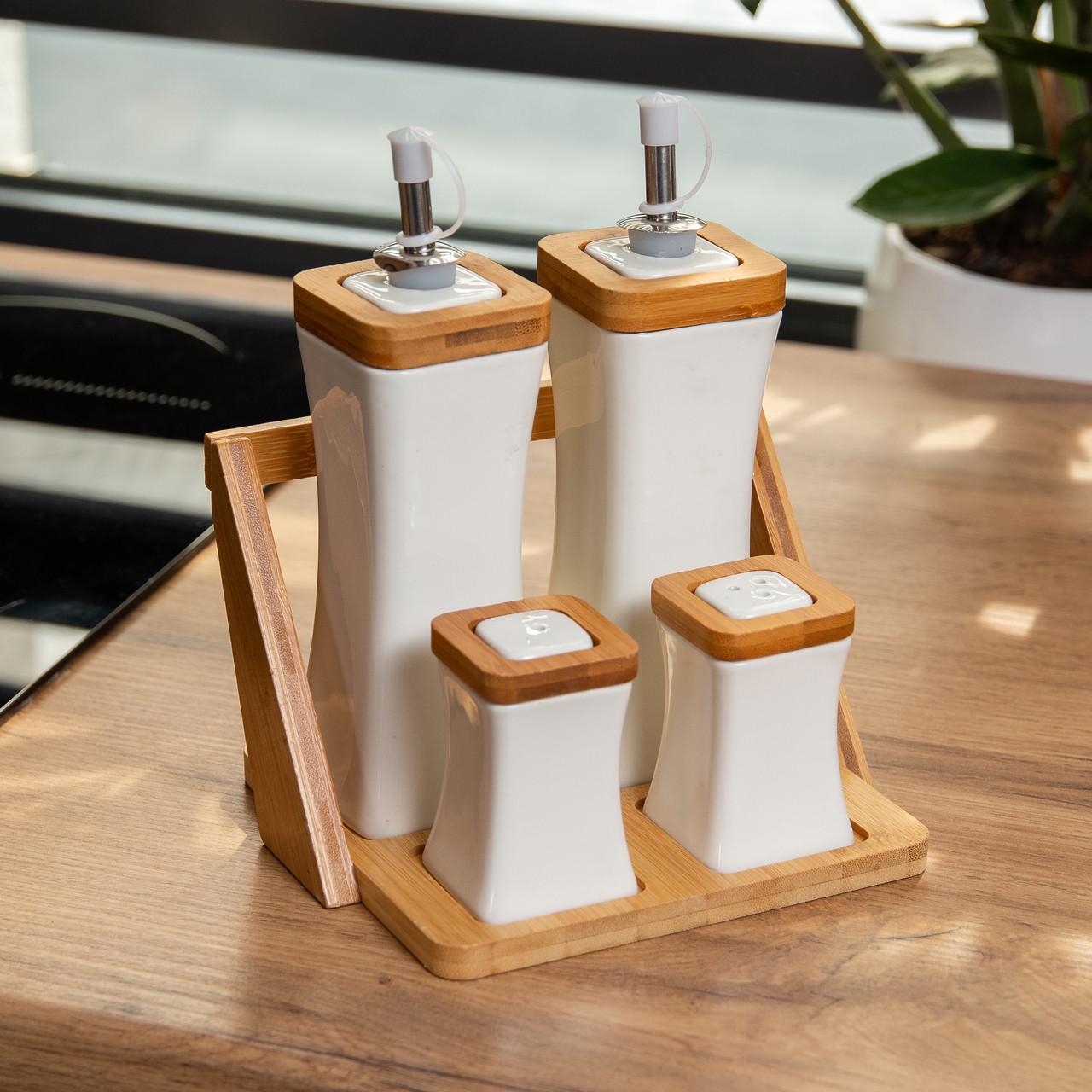 Набор для специй фарфоровой на бамбуковой подставке 4 шт. (HP-1221)
