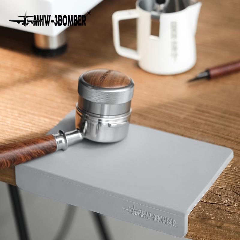 Силиконовый коврик MHW-3BOMBER Tamping Mat 235x145 мм Grey (SP5311G) - фото 2 Силиконовый коврик MHW-3BOMBER Tamping Mat 235x145 мм Grey (SP5311G) - фото 2