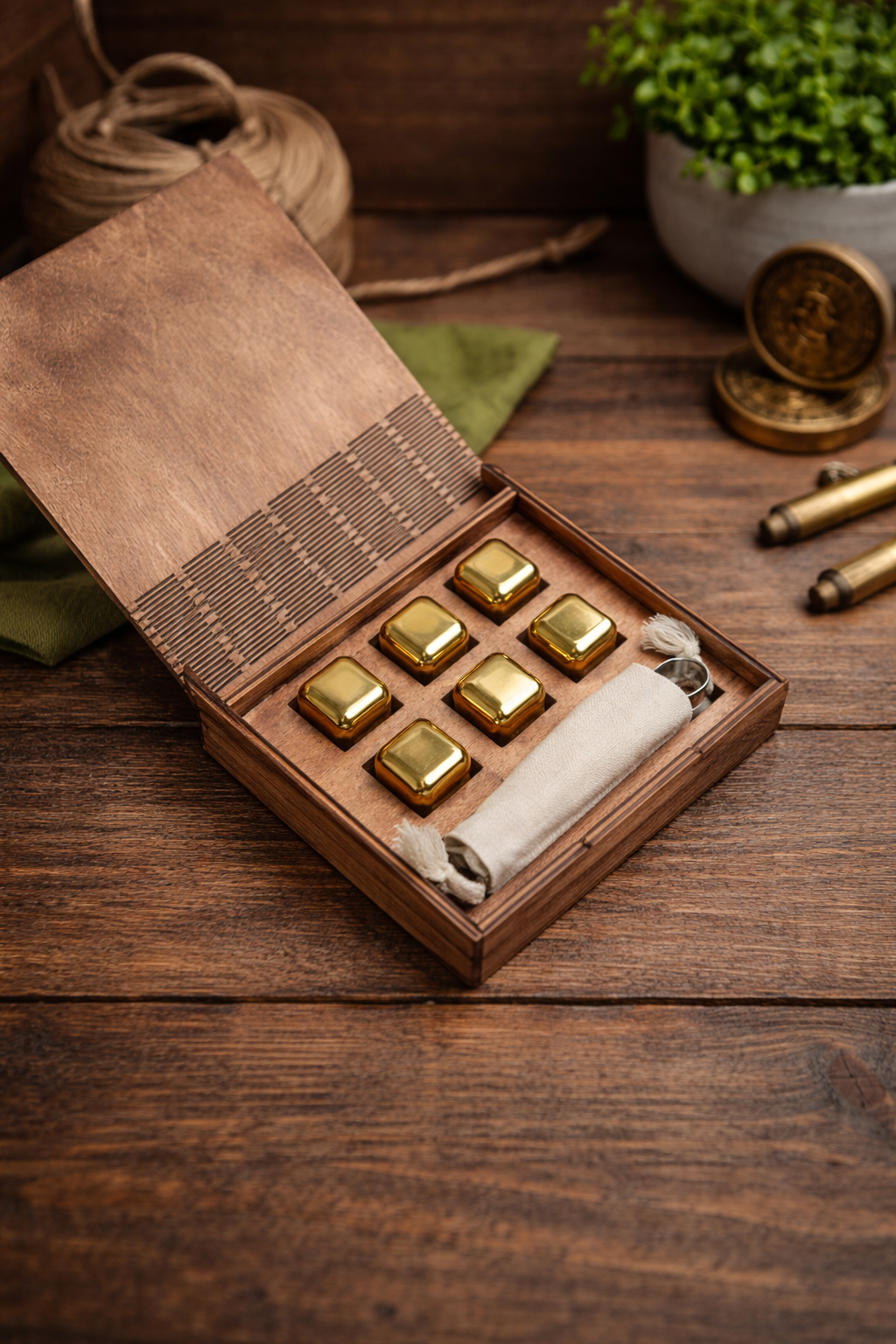 Кубики для виски Moltis Relax Whiskey Stones Wood из металла 6 шт. Золотой (MBG - 10509) Кубики для виски Moltis Relax Whiskey Stones Wood из металла 6 шт. Золотой (MBG - 10509)