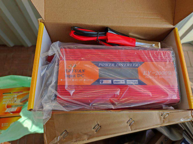 Инвертор автомобильный Powerone 12-220 V 2000 W с вольтметром (8971055) - фото 3 Инвертор автомобильный Powerone 12-220 V 2000 W с вольтметром (8971055) - фото 3