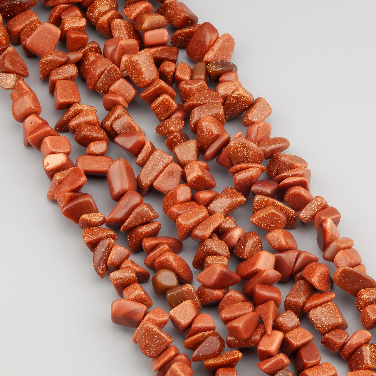 Авантюрин золотий пісок сколи крихта з натурального каменю 6-12 мм 80 см 1 шт. (НК8011с08)