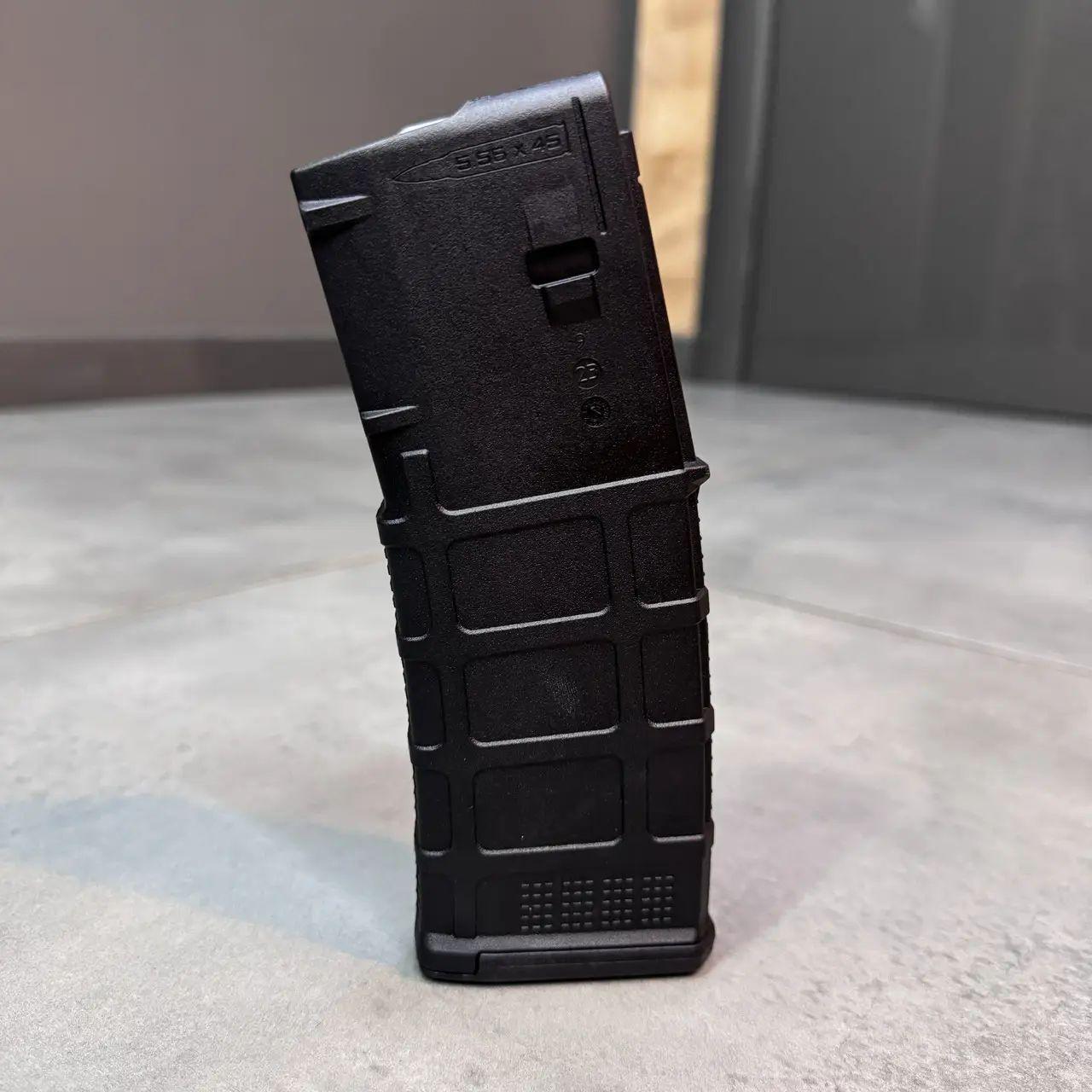 Магазин Magpul для AR15 на 30 патронов PMAG 30 GEN M3 AR/M4 5.56x45 мм .223 Remington Черный (MAG557) - фото 2