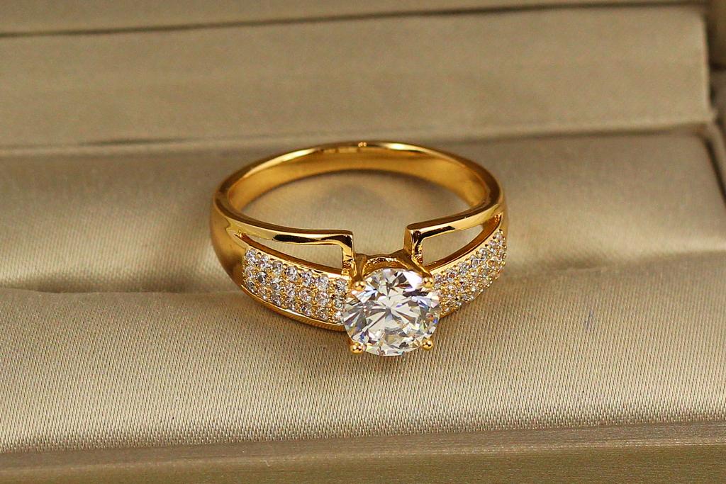 Кольцо Xuping Jewelry Пленная заря р. 20 Золотистый (33968759)