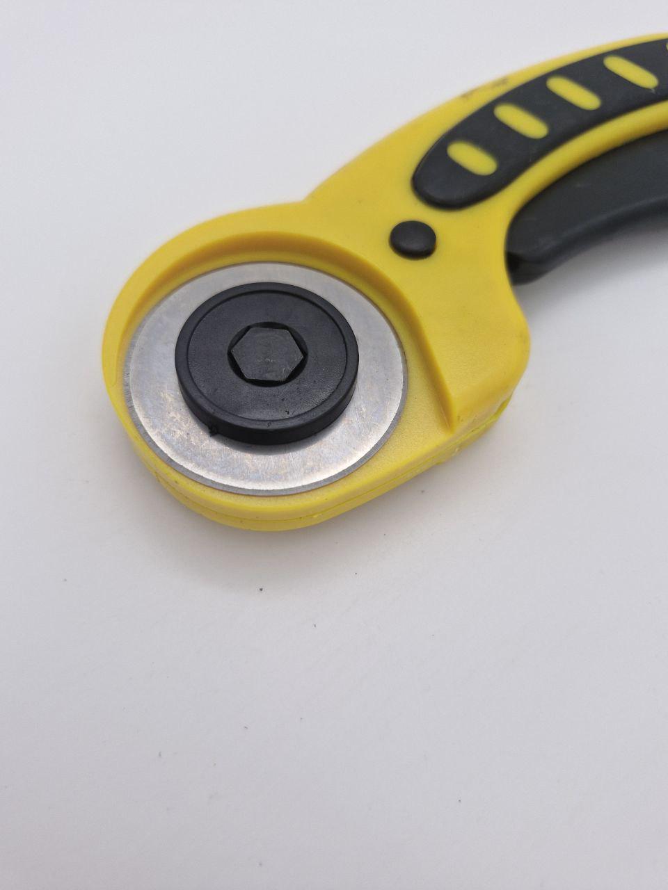 Нож строительный HT HERMES TOOLS с круглым лезвием d 45 мм (18-007) - фото 5 Нож строительный HT HERMES TOOLS с круглым лезвием d 45 мм (18-007) - фото 5