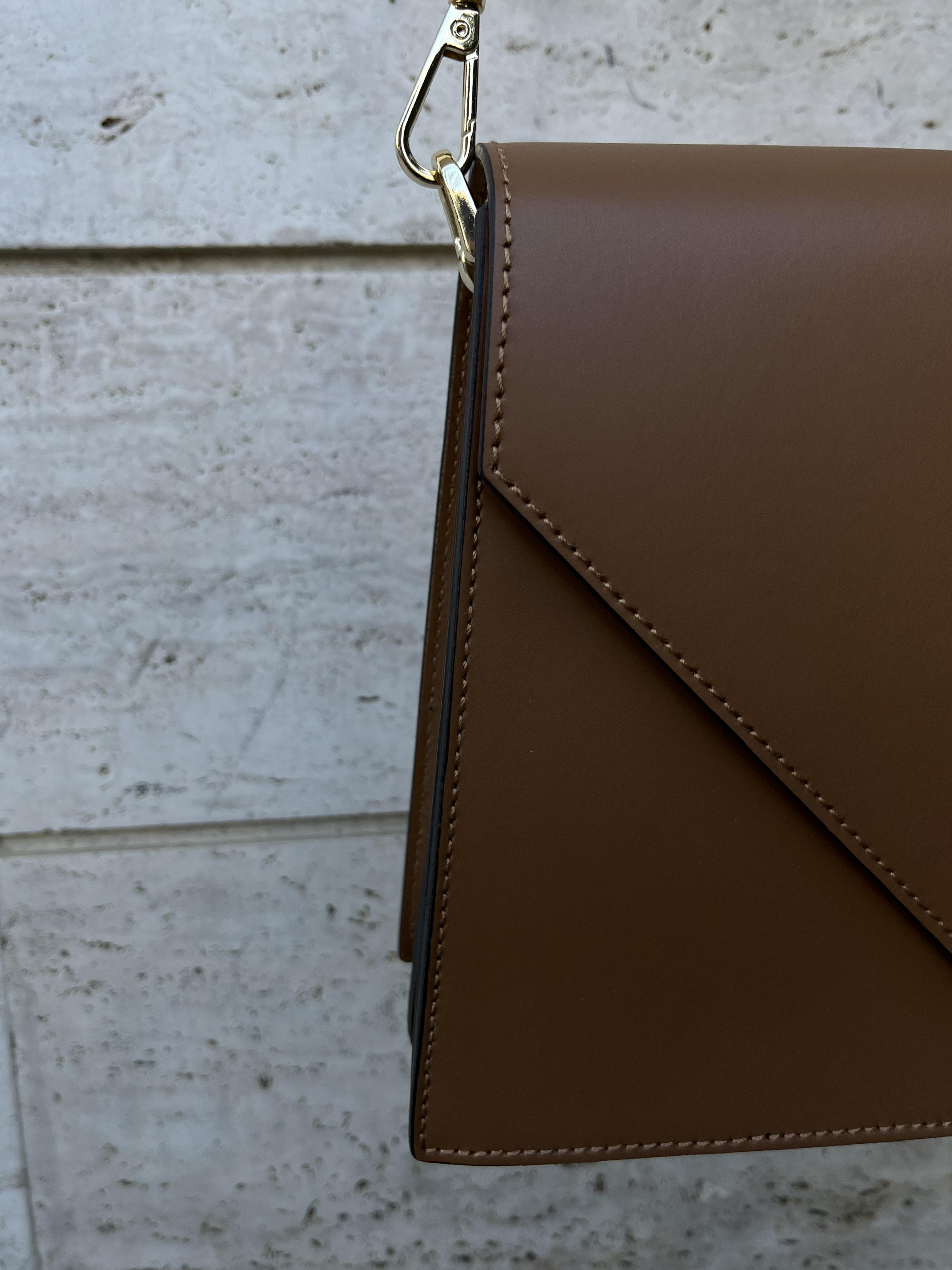 Сумка женская из натуральной кожи Коричневый (IT-1004-2) - фото 7 Сумка женская из натуральной кожи Коричневый (IT-1004-2) - фото 7