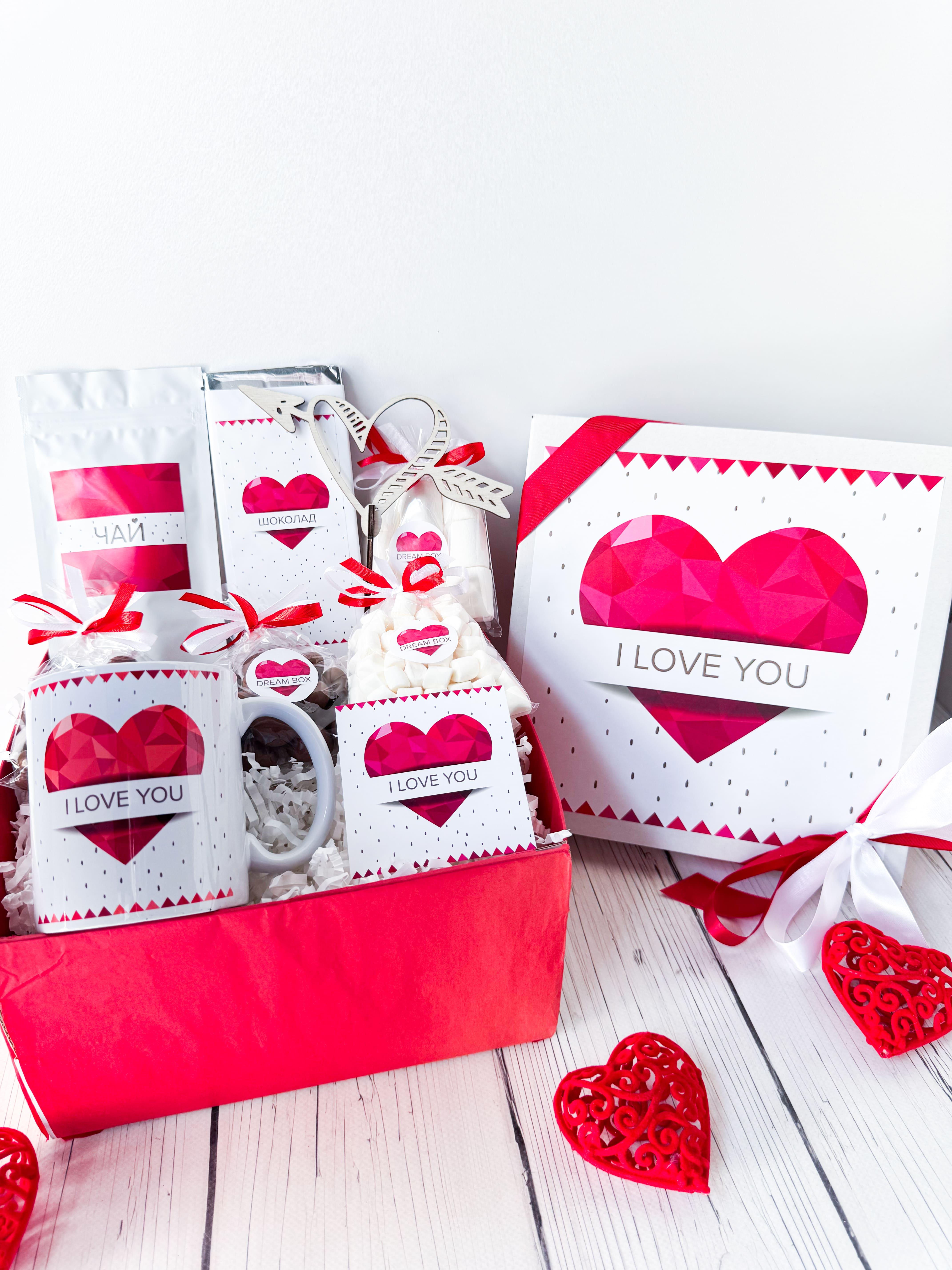Подарочный бокс Dreambox любимому человеку 23х23 см (100061)