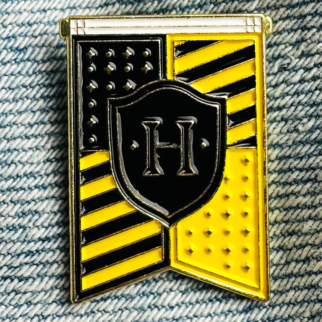 Значок-пін Harry Potter Hufflepuff Flag (00000002603)