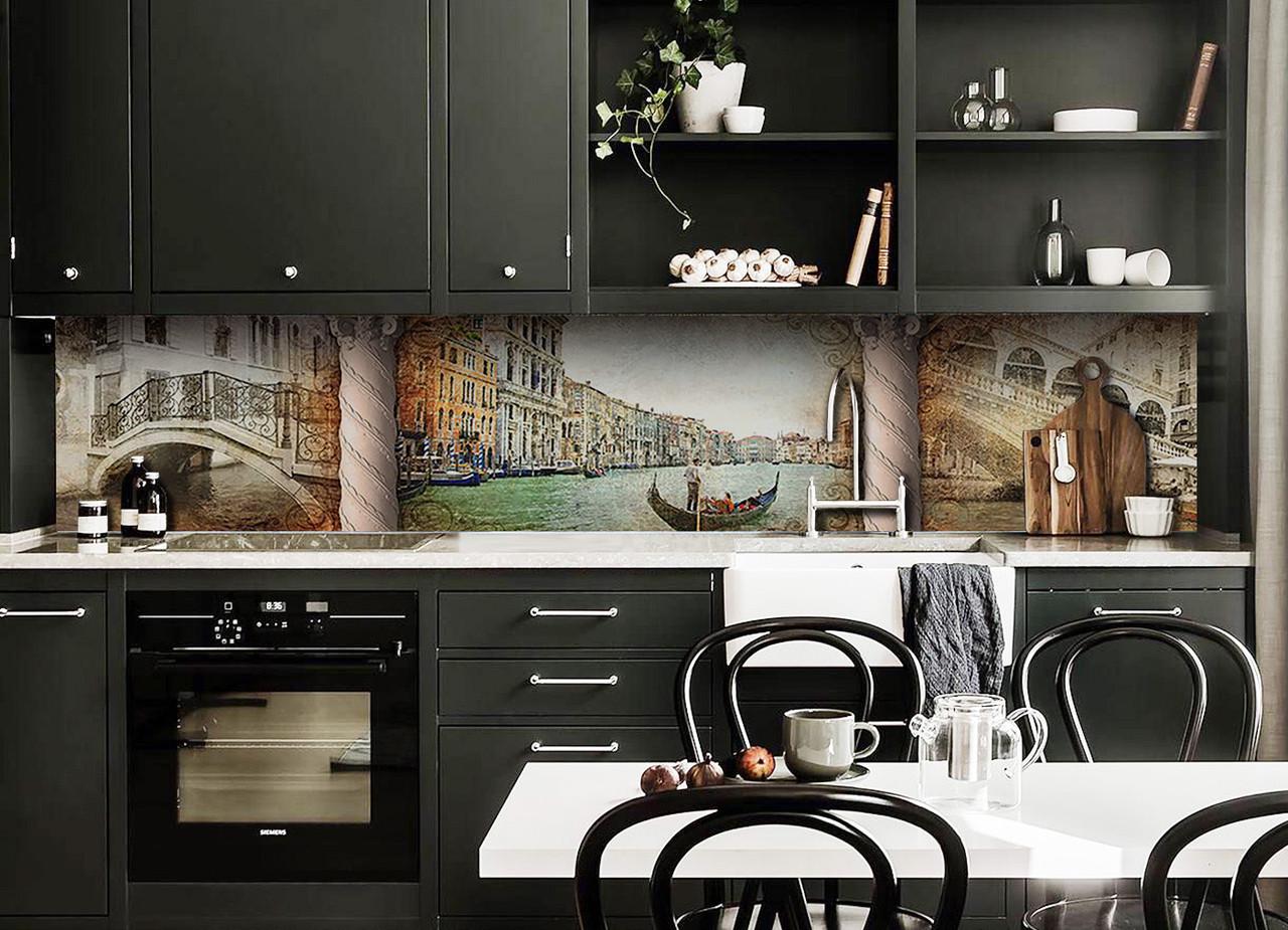 Кухонный фартук Венецианский канал из самоклеющейся виниловой пленки 65х300 см Бежевый