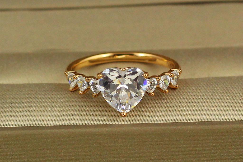 Кольцо Xuping Jewelry Семь сердец р. 20 Золотистый (27573470) Кольцо Xuping Jewelry Семь сердец р. 20 Золотистый (27573470)