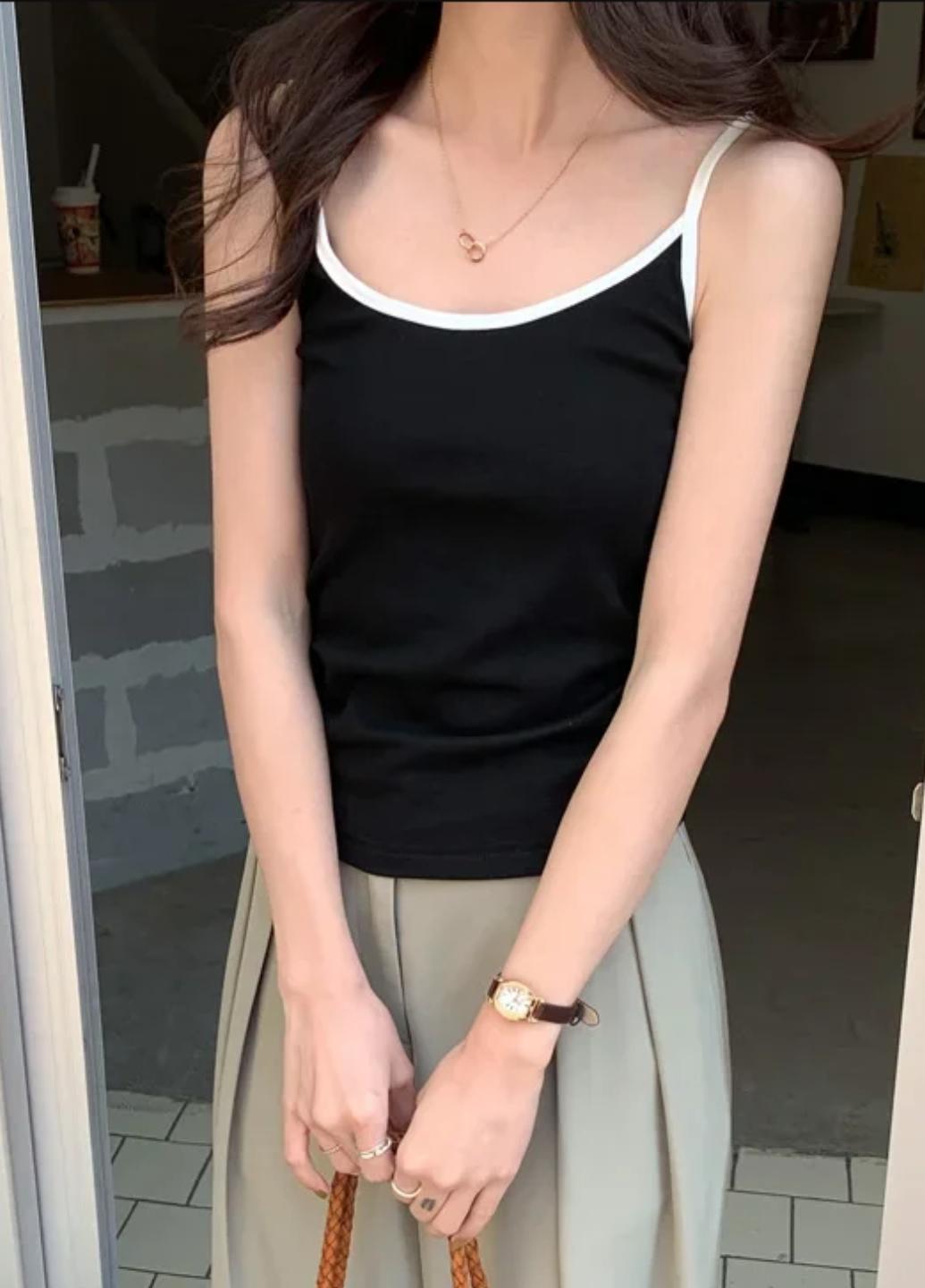 Майка женская хлопковая Two Colors с вкладышами One size Черный (1865-42-02) - фото 3 Майка женская хлопковая Two Colors с вкладышами One size Черный (1865-42-02) - фото 3