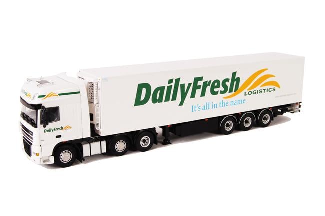 Игрушка Тягач daf XF 105 Super Space Cab масштабная модель 1:50 4x2 см (9420)