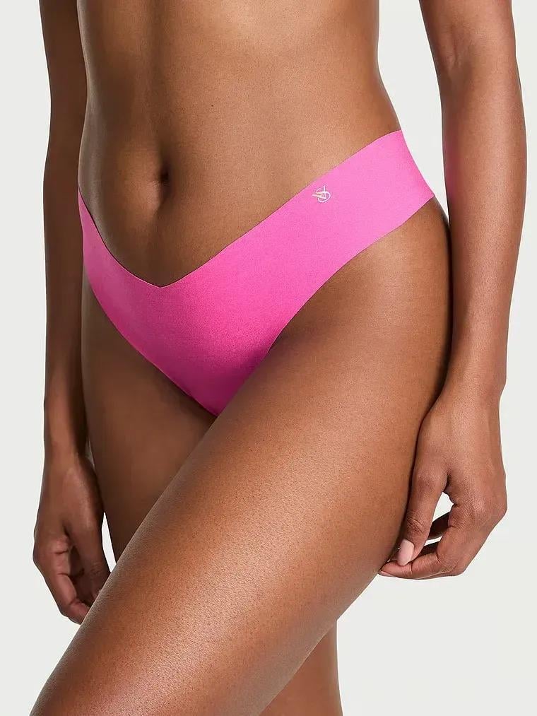 Трусики бесшовные Victoria's Secret No-Show Thong Panty M Розовый (27070506) Трусики бесшовные Victoria's Secret No-Show Thong Panty M Розовый (27070506)