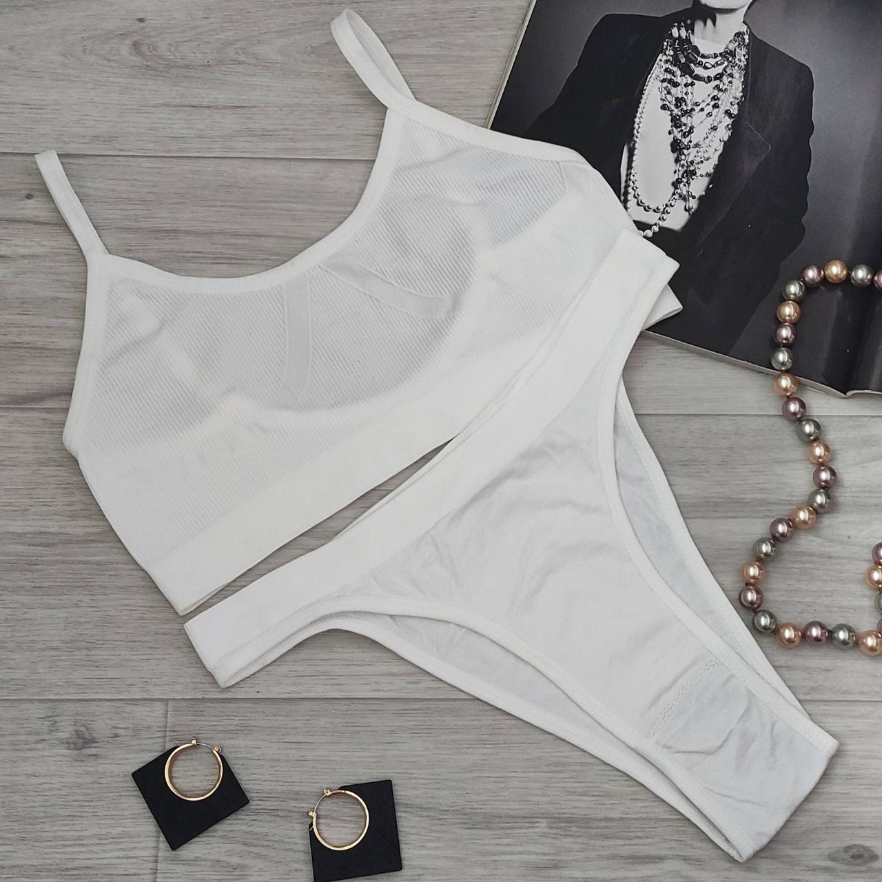 Комплект нижнего белья в рубчик танга M/L Белый (1710883833) - фото 2 Комплект нижнего белья в рубчик танга M/L Белый (1710883833) - фото 2