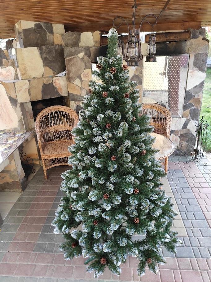 Ялинка Лідія білі кінчики та шишки 1,3 м (2368381547) - фото 2 Ялинка Лідія білі кінчики та шишки 1,3 м (2368381547) - фото 2