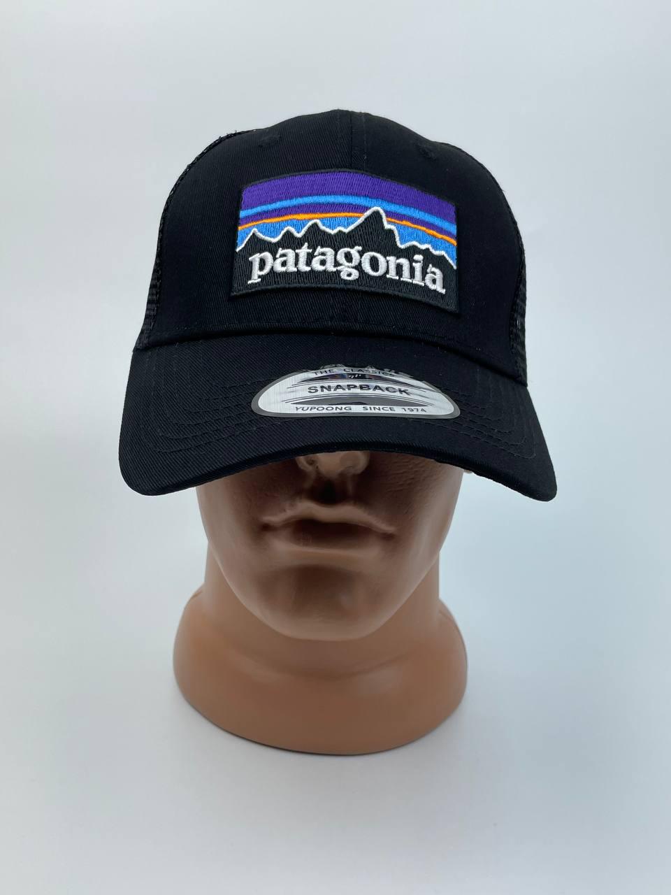 Кепка Patagonia P-6 Logo Trucker Hat Черный (42364)