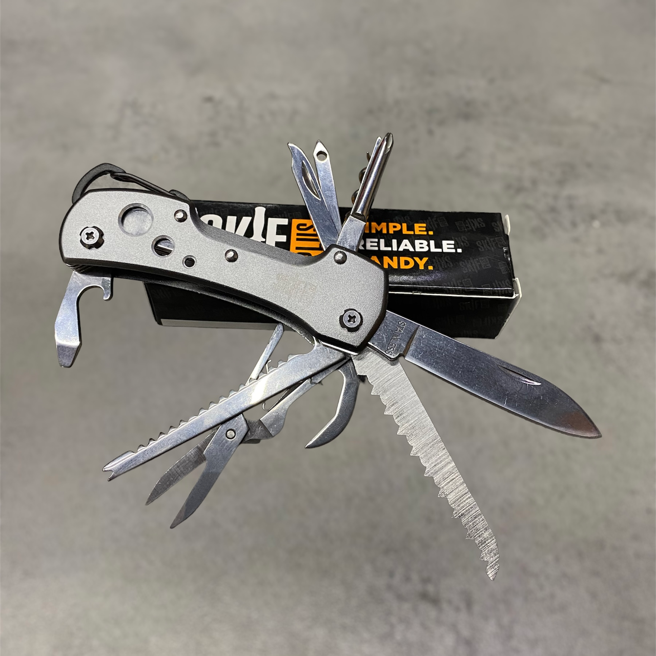 Нож многофункциональный Skif Plus Locust 14 инструментов (1738164447) Нож многофункциональный Skif Plus Locust 14 инструментов (1738164447)