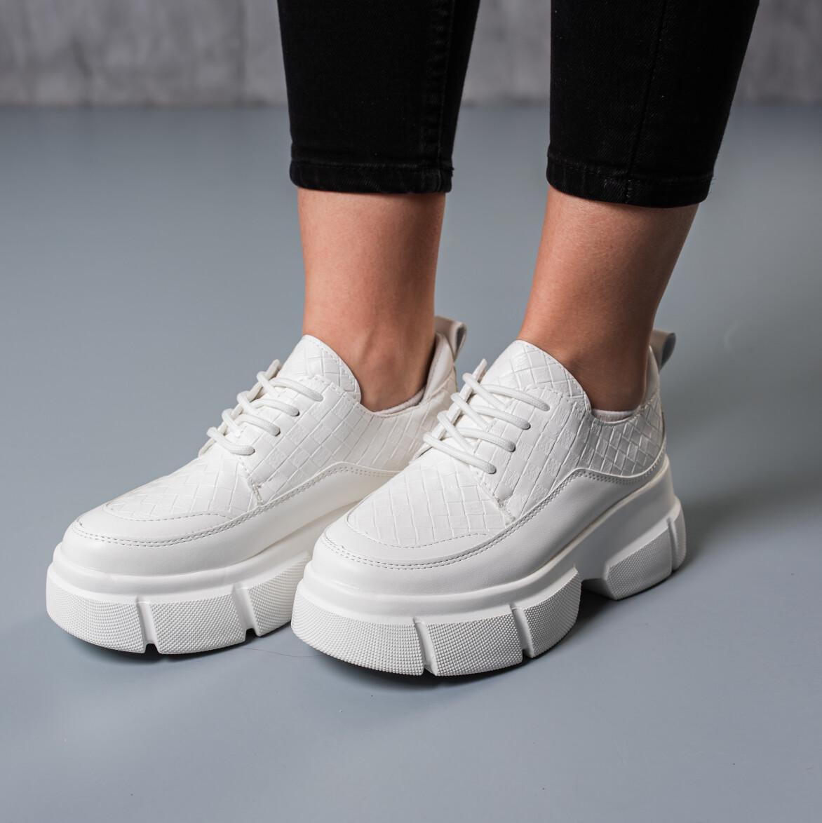 Кроссовки женские Fashion р. 38 23,5 см Белый (3746)
