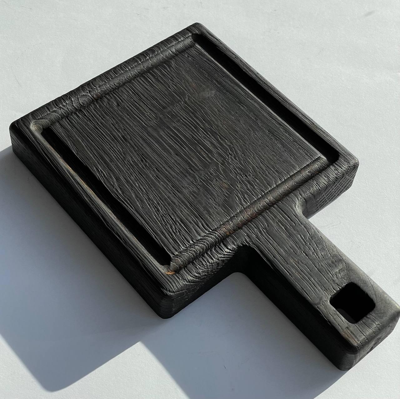 Доска обпаленая деревяная с ручкой для подачи блюд 13х20 см (9230026) - фото 3 Доска обпаленая деревяная с ручкой для подачи блюд 13х20 см (9230026) - фото 3