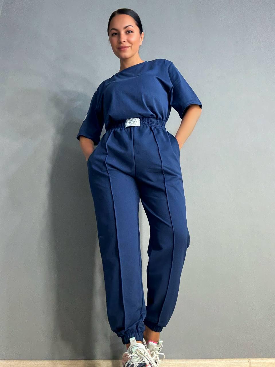 Костюм женский CAPPITONE 101212 футболка и брюки джоггеры со швом S Темно-синий (1689) - фото 4 Костюм женский CAPPITONE 101212 футболка и брюки джоггеры со швом S Темно-синий (1689) - фото 4