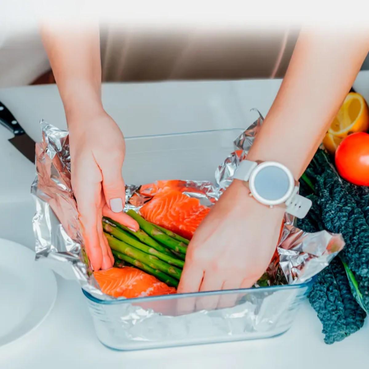 Фольга алюминиевая пищевая TOP PACK 44х150 м (TP2-111-1) - фото 8 Фольга алюминиевая пищевая TOP PACK 44х150 м (TP2-111-1) - фото 8