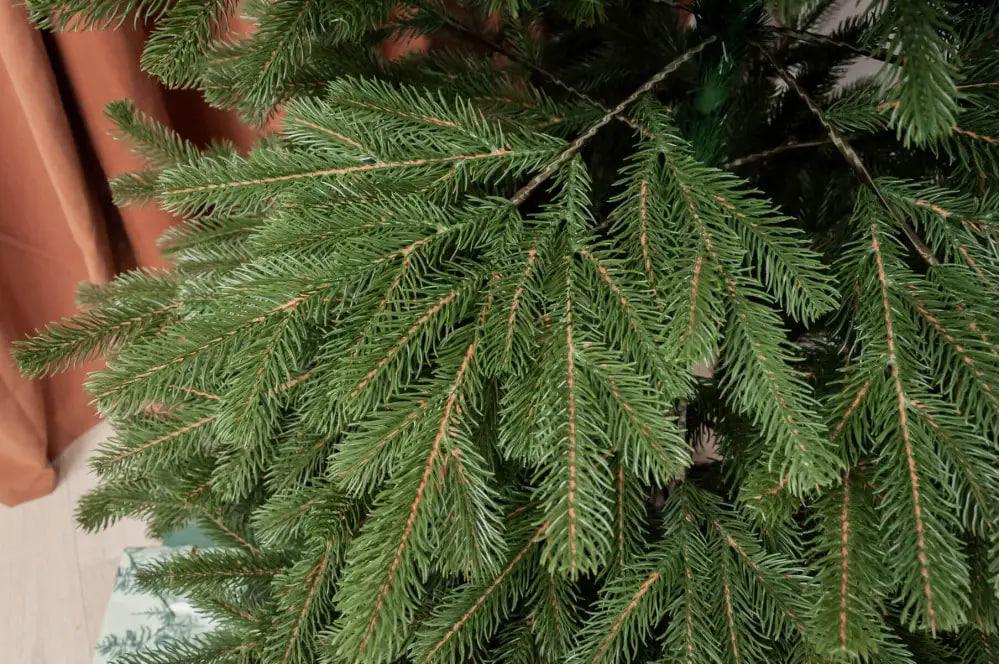 Штучна ялинка лита Грант Еліт з металевою підставкою 2,1 м Зелений (VYA678206) - фото 3 Штучна ялинка лита Грант Еліт з металевою підставкою 2,1 м Зелений (VYA678206) - фото 3
