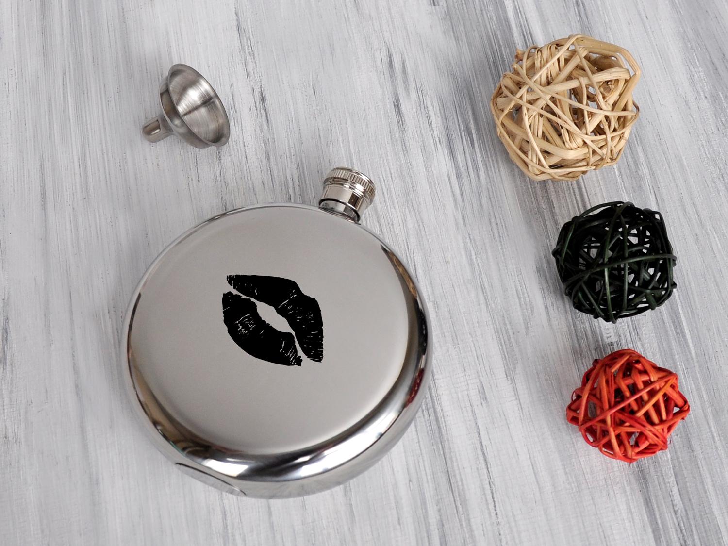 Круглая фляга WoodPresentStudio След от поцелуя 240 мл