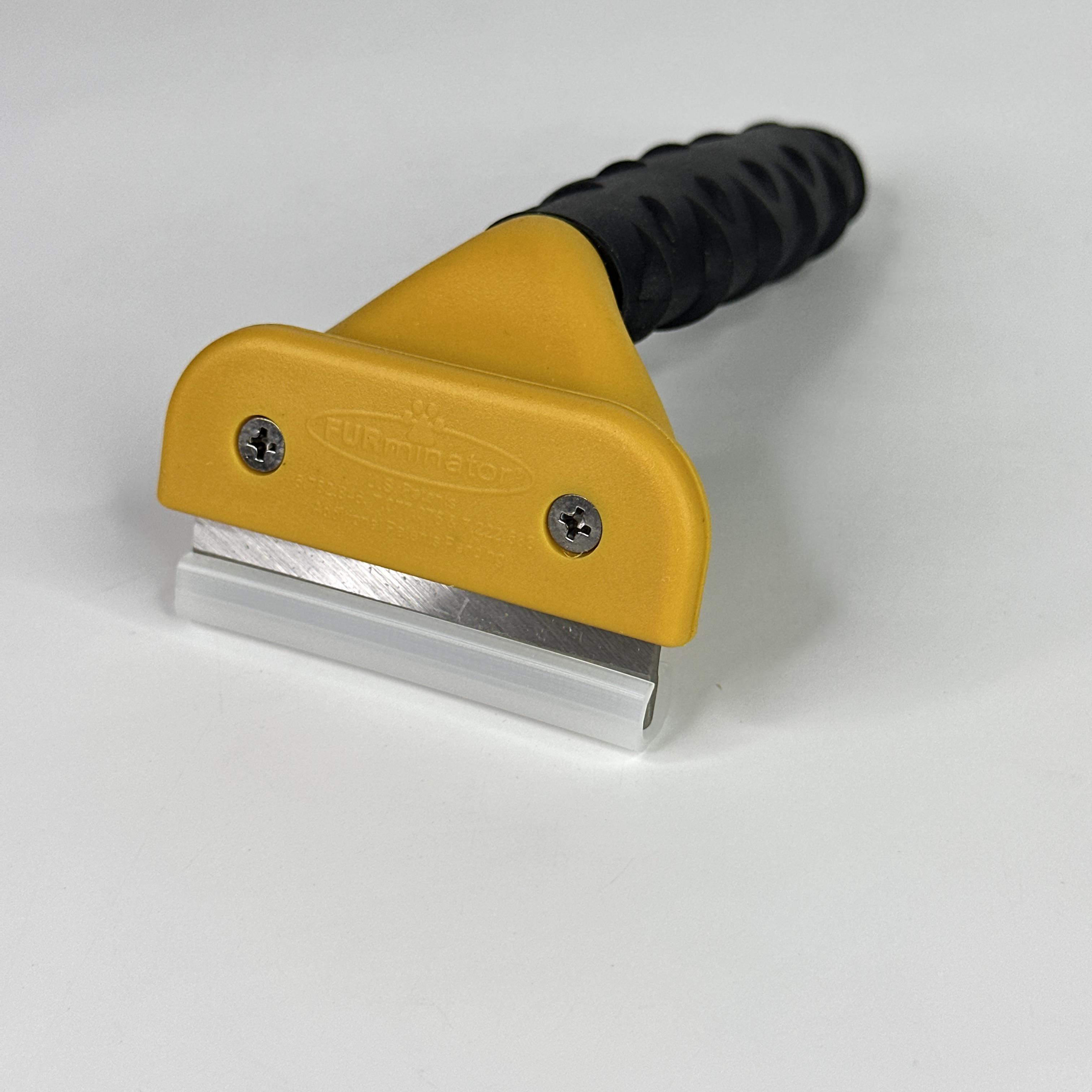 Фурминатор для кошек и собак средних пород Furminator deShedding Tool (FH2-DCSL-68-Yellow) - фото 6 Фурминатор для кошек и собак средних пород Furminator deShedding Tool (FH2-DCSL-68-Yellow) - фото 6