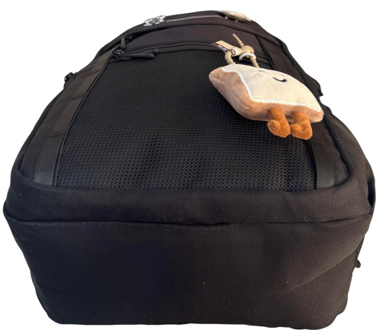 Рюкзак шкільний з трьома відділеннями Чорний (6150) - фото 5 Рюкзак шкільний з трьома відділеннями Чорний (6150) - фото 5