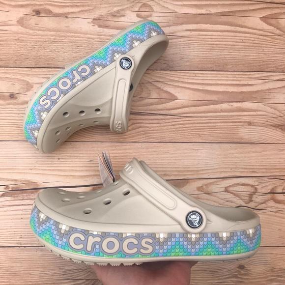 Сабо Crocs Bayaband Chevron р. W10/EUR 40-41 Stucco/Multi (9221468) - фото 8