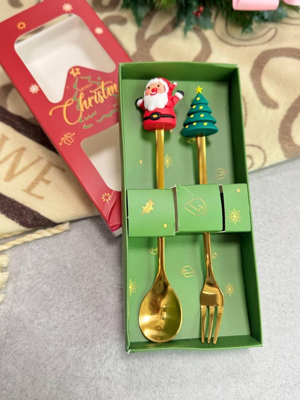 Набор столовых приборов Новый Год в подарочной упаковке ложка и вилка 2 пр. Золотой (OS-102-1321) Набор столовых приборов Новый Год в подарочной упаковке ложка и вилка 2 пр. Золотой (OS-102-1321)