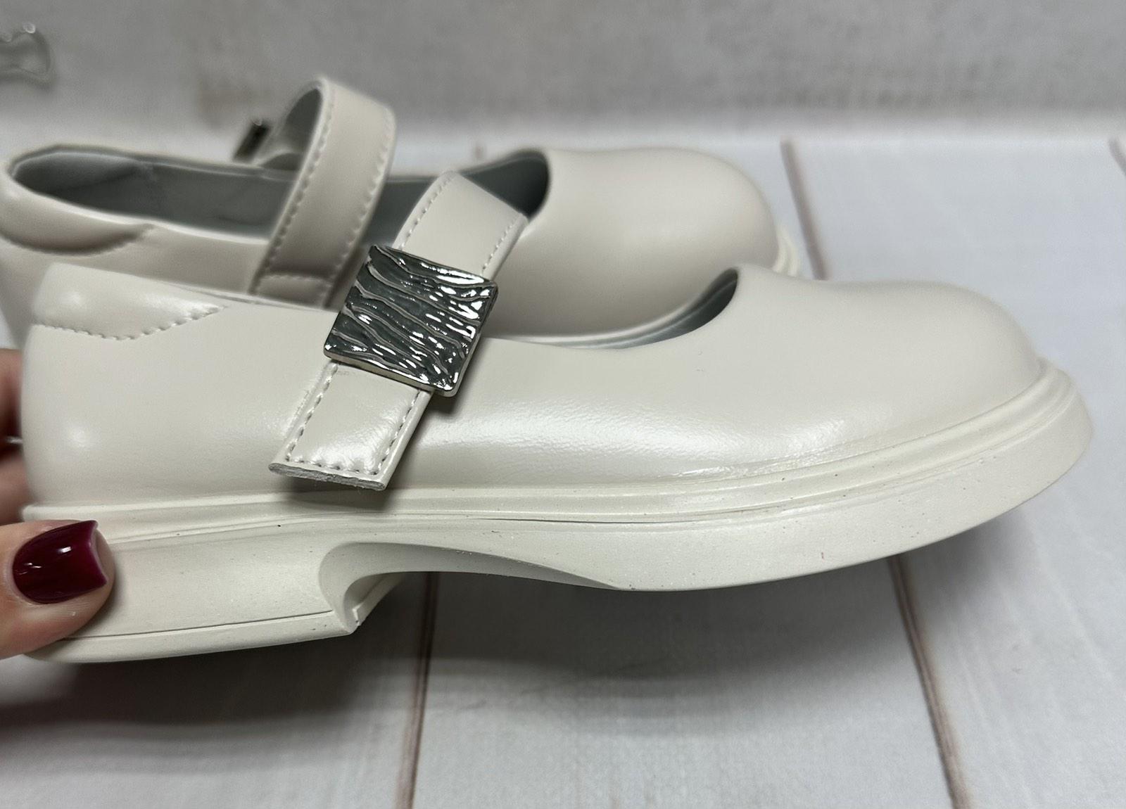 Туфлі шкіряні дитячі Apawwa для дівчинки р. 31 19,6 см Бежевий - фото 4