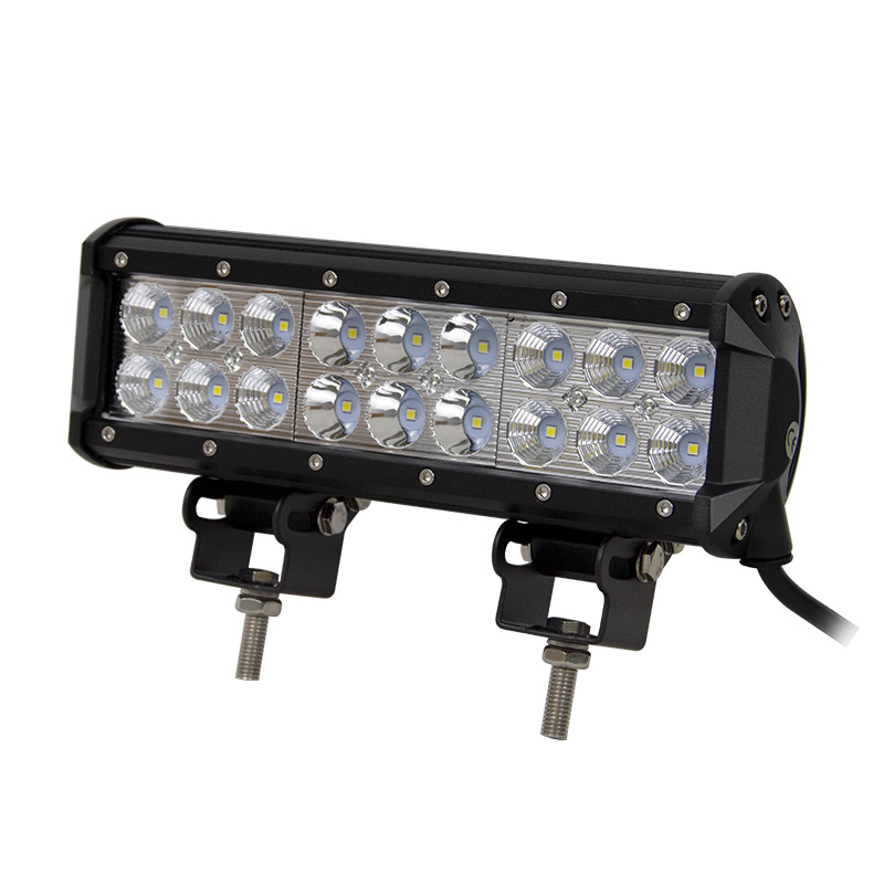 Автомобильная фара 18 Led дальний свет 54W (00171)