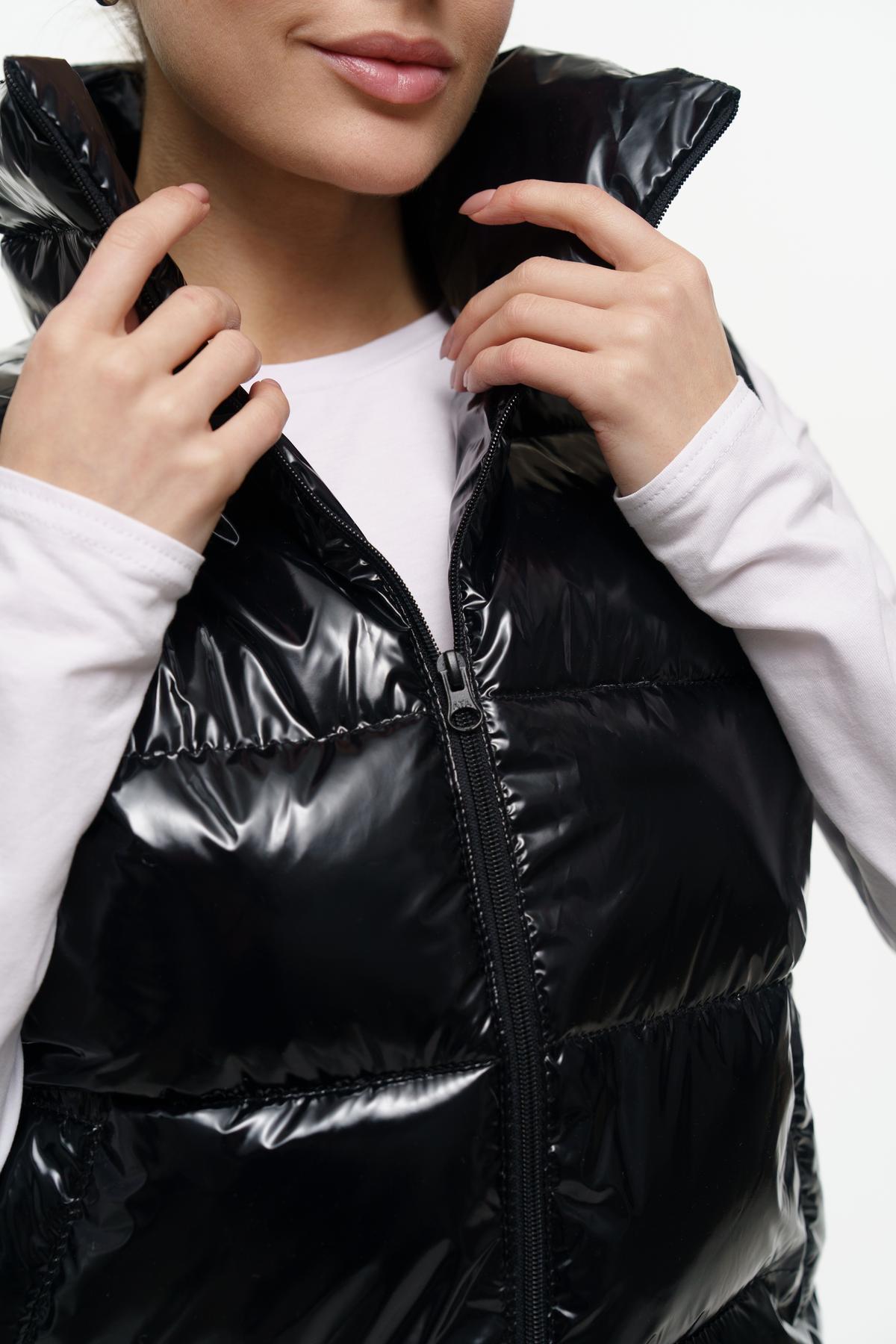 Жилетка жіноча укорочена Intruder Lola з утепленням XS-S Чорний глянець (1343916509/1/1) - фото 10 Жилетка жіноча укорочена Intruder Lola з утепленням XS-S Чорний глянець (1343916509/1/1) - фото 10