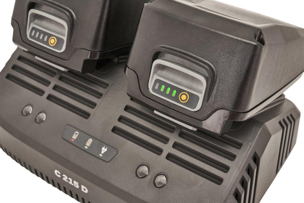 Зарядний пристрій для акумуляторів Stiga C215D струм 2А сумісний з батареями 20V подвійний (335c8347) - фото 4 Зарядний пристрій для акумуляторів Stiga C215D струм 2А сумісний з батареями 20V подвійний (335c8347) - фото 4