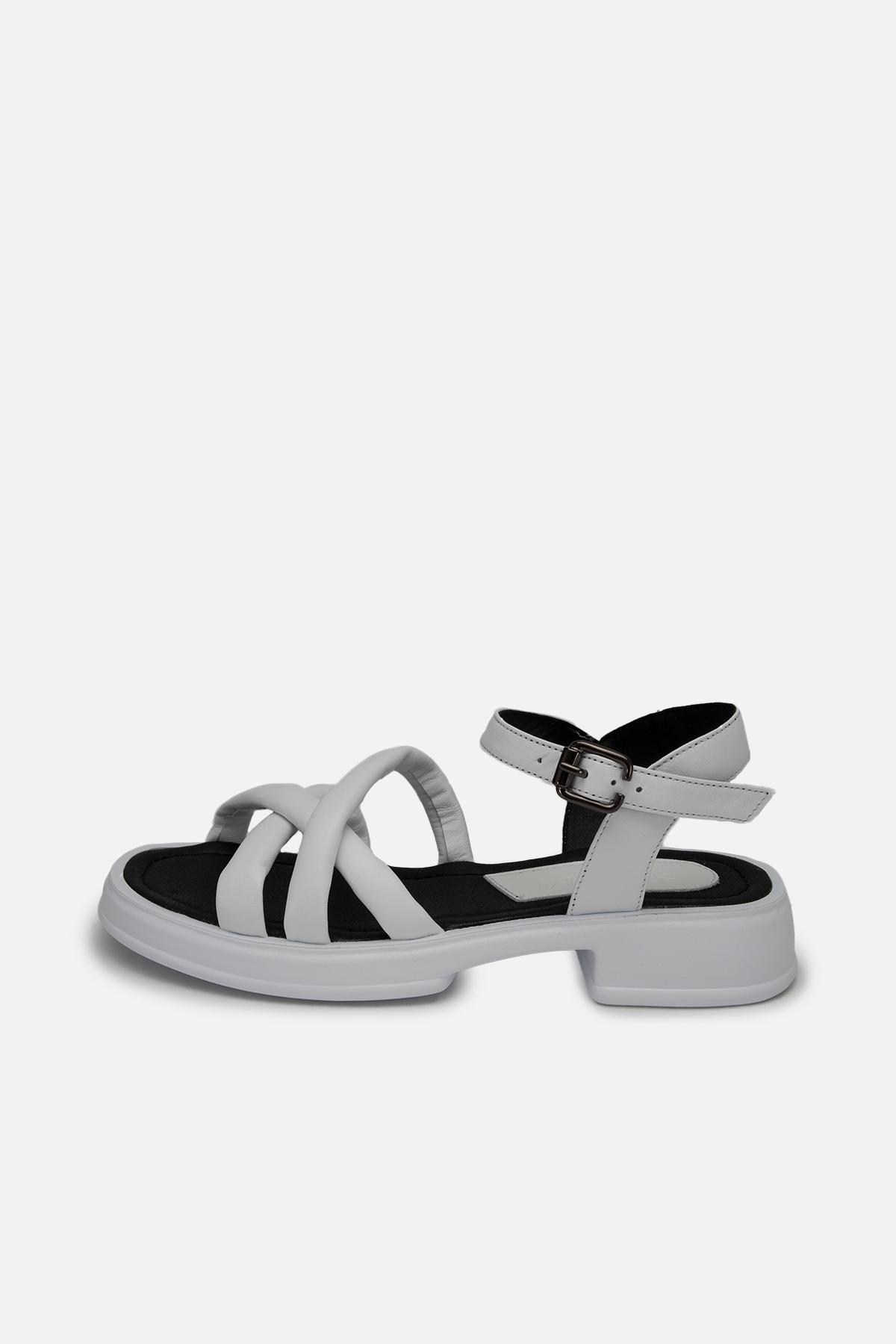 Босоножки на каблуке р. 41 Белый (SKT000979476)